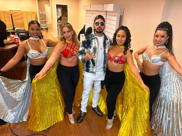 ENTERTAINMENT FOR ALL EVENTS62865709771523122