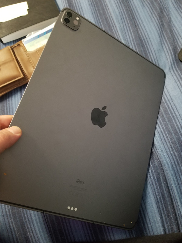 IPAD PRO 12.9 INCH (5TH GEN) ..IPAD.OS VERSION 17.6.1 in iPads & Tablets in Sault Ste. Marie - Image 2