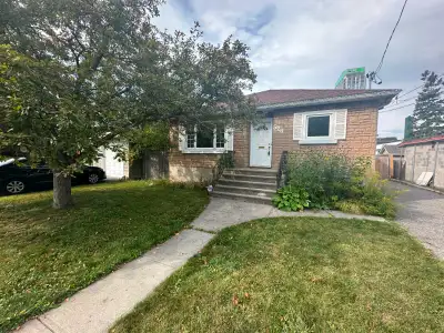 4 Bedroom Bungalow in Westboro Main floor features a large living room/dinning room, separate kitche...