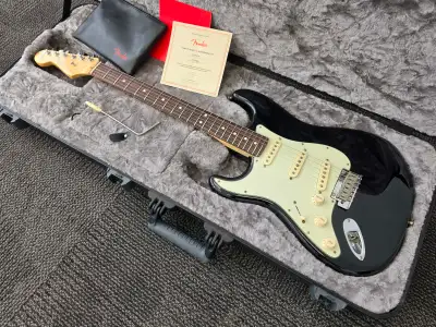 Fender Stratocaster American Professional gauchère lefty left, View more