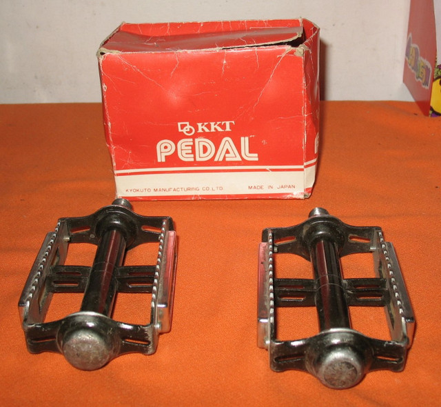 Bicycle Pedal (2) Like New -KKT Pedals Made In Japan -A1 -#5434 in Frames & Parts in Edmonton - Image 3