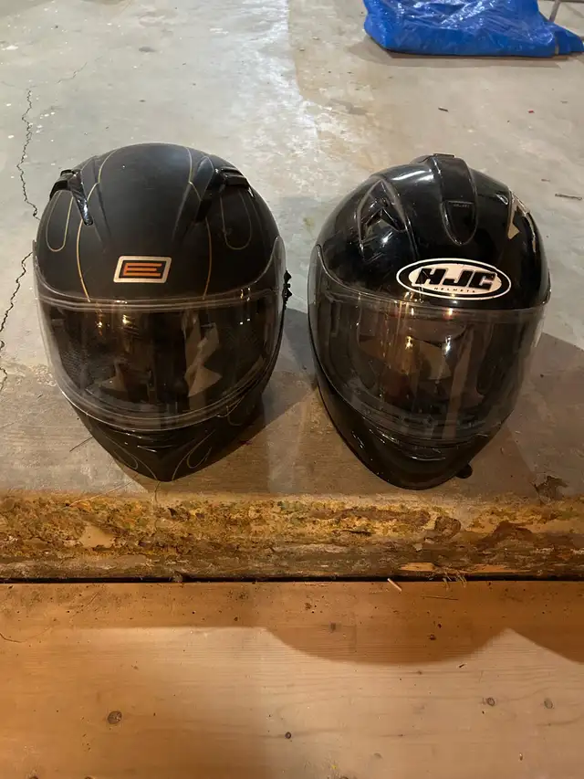 Quad helmets  in Other in Strathcona County - Image 2