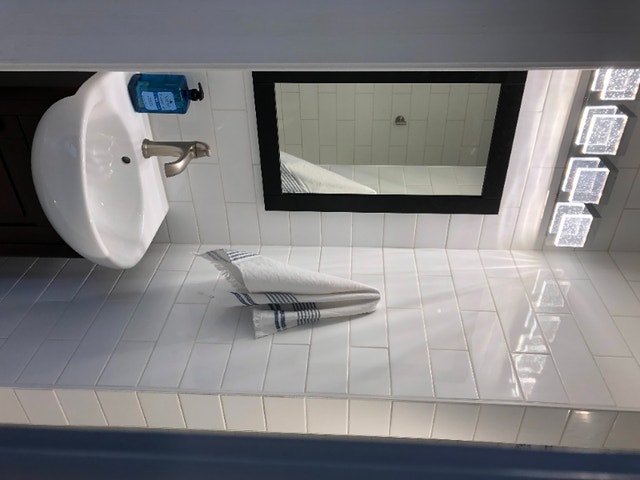 Superior Bachelor Apartment in East City Short Term Rentals