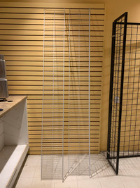 Rubbermaid closet wire shelf