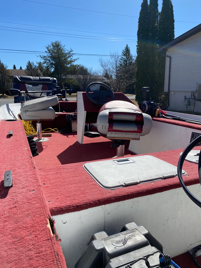 Boat and Motor in Personal Watercraft in Sudbury - Image 2
