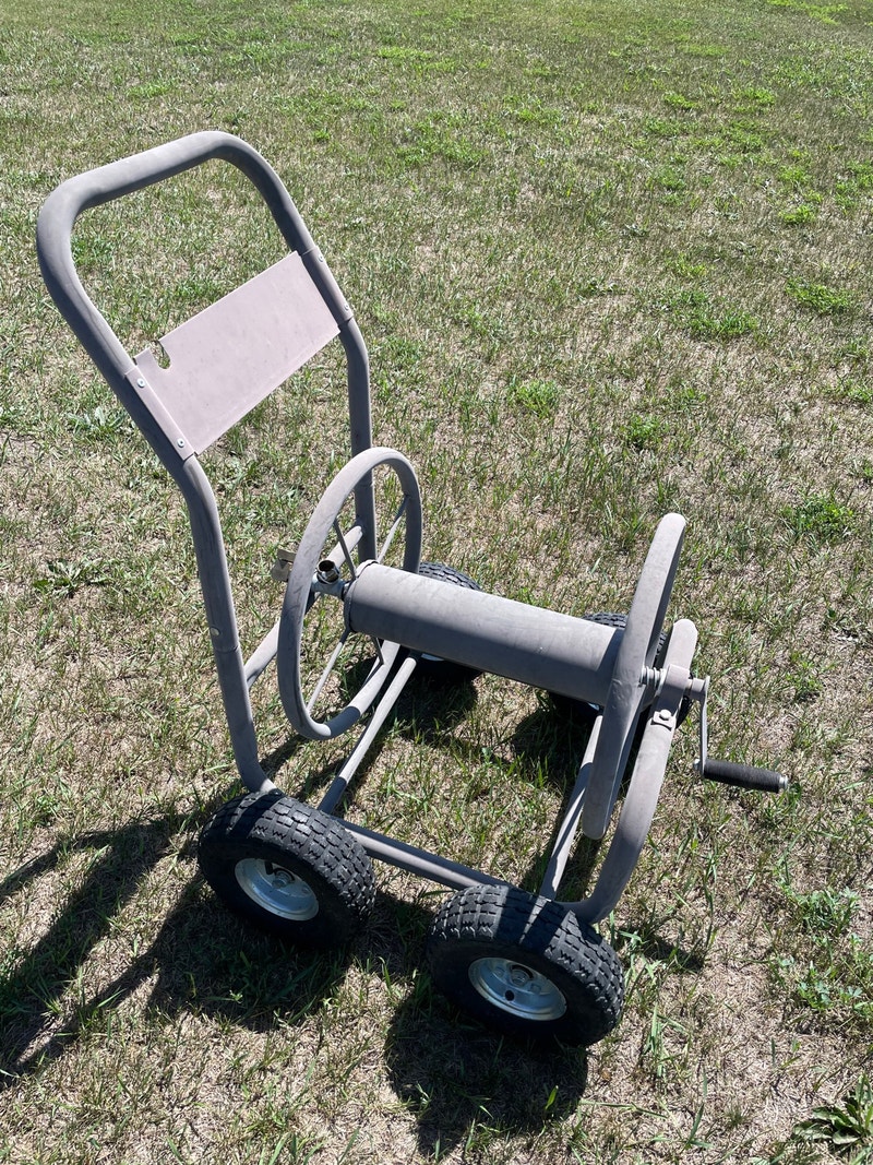 4 wheel hose reel cart Outdoor Tools & Storage Saskatoon Kijiji