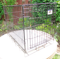 LIKE NEW ! SUPER PET LODGE WIRE DOG CRATE