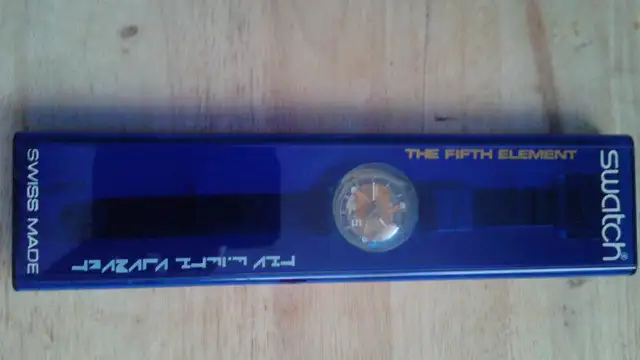 The Fifth Element Swatch 1996 in Arts & Collectibles in Laval / North Shore - Image 3