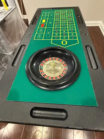 Great condition Hathaway Monte Carlo casino game table. Includes: • Roulette • Blackjack • Craps • P...
