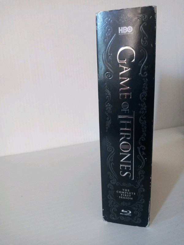 Game Of Thrones The Complete First & Second Seasons Blu-ray Disc dans CD, DVD et Blu-ray  à Ville de Montréal - Image 3