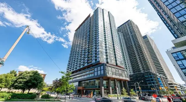 Toronto Condo w Den 2 Baths Indoor Pool & Yoga Room!63694129366147120