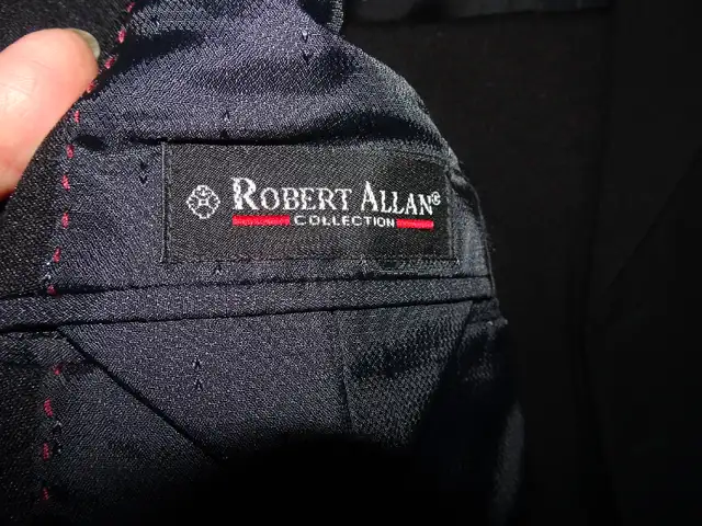 Boys suits64722634166401121