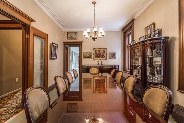 Outremont.  Rare Opportunity.  Semi detached Cottage for Sale — photo 3