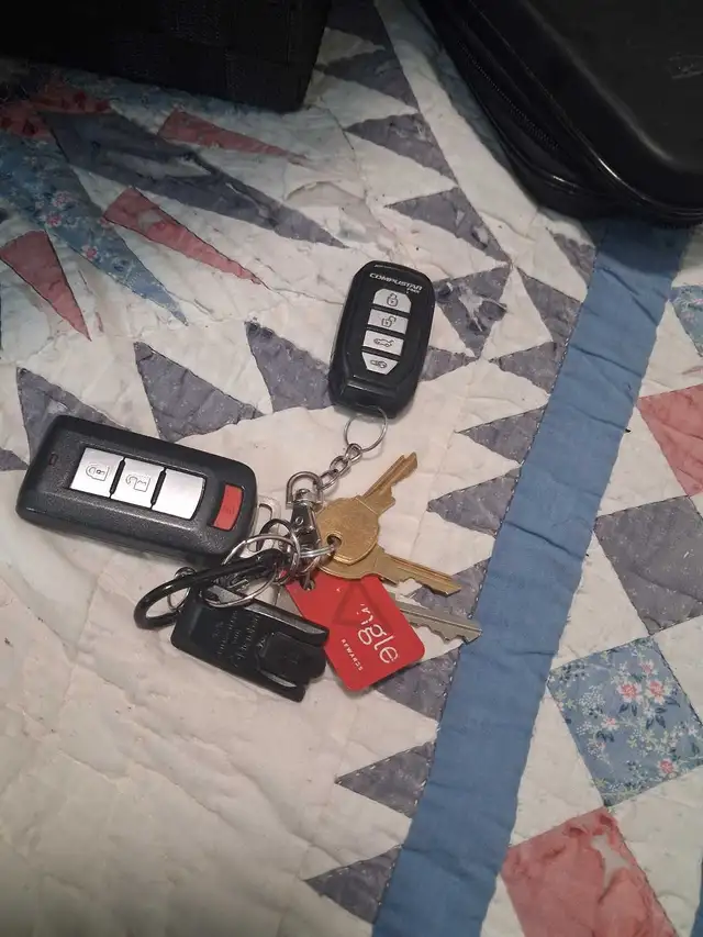 found keys by capilano