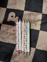 Sanrio hello kitty assorted coloured gel pens