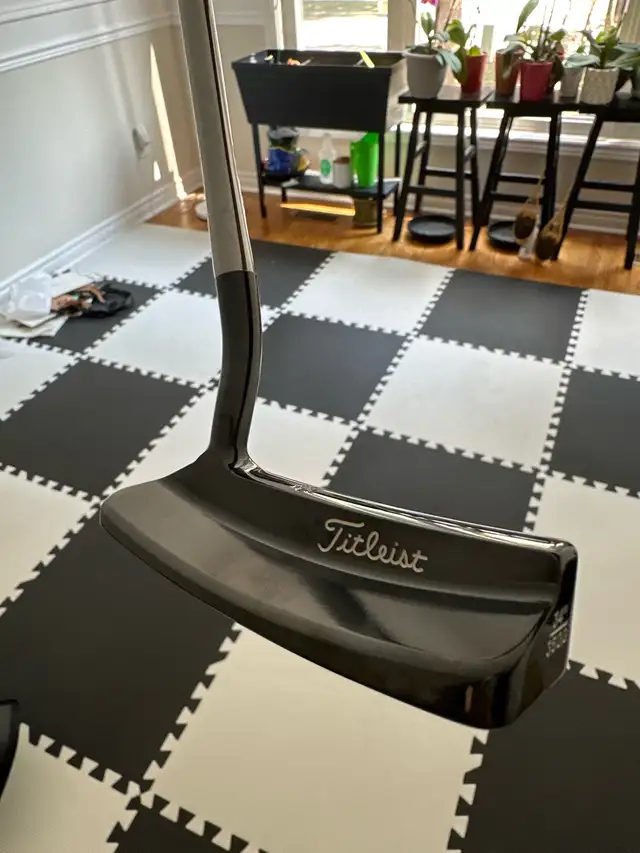 Scotty Cameron Holiday Collection Putter in Golf in Markham / York Region - Image 4