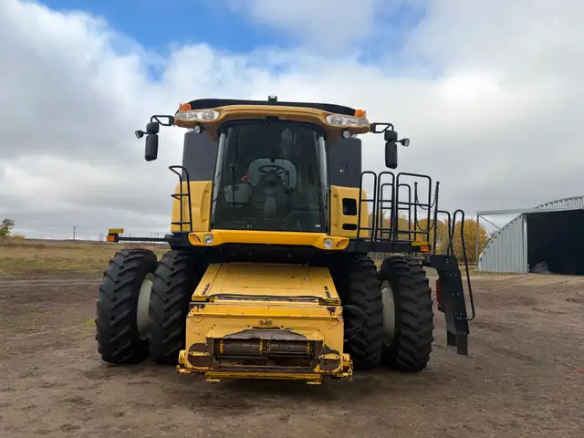 New Holland CR 970 for sale | Farming Equipment | Saskatoon | Free ...