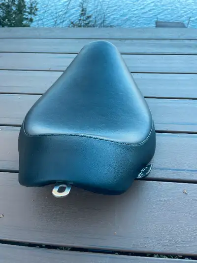 Je vend une selle Pera dans un état quasiment peu utiliser de mon cote qui était installer sur mon H...