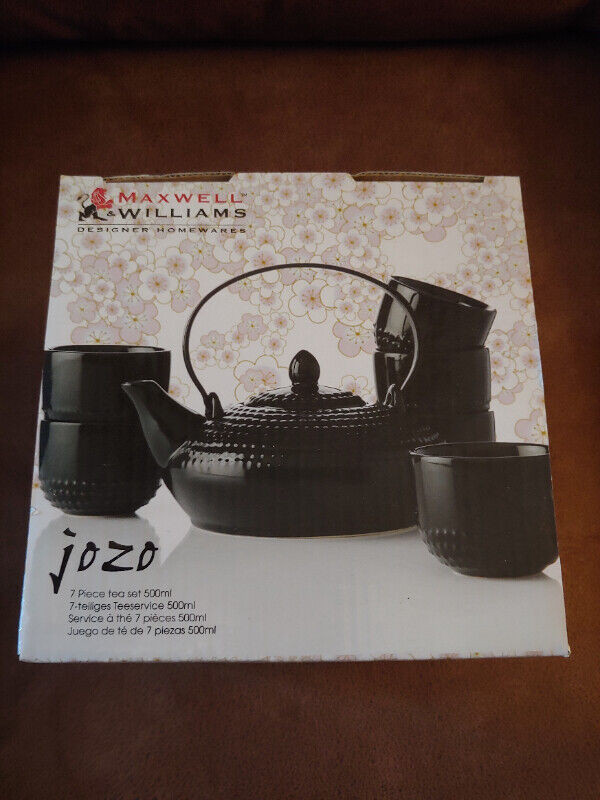 Japanese 7pc tea set. Brand new never out of box. Black in color in Kitchen & Dining Wares in City of Halifax - Image 2