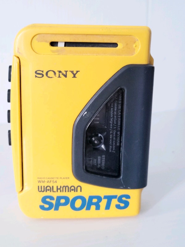 Sony Walkman Sports WMAF54 Cassette Player Radio Doesn't Work