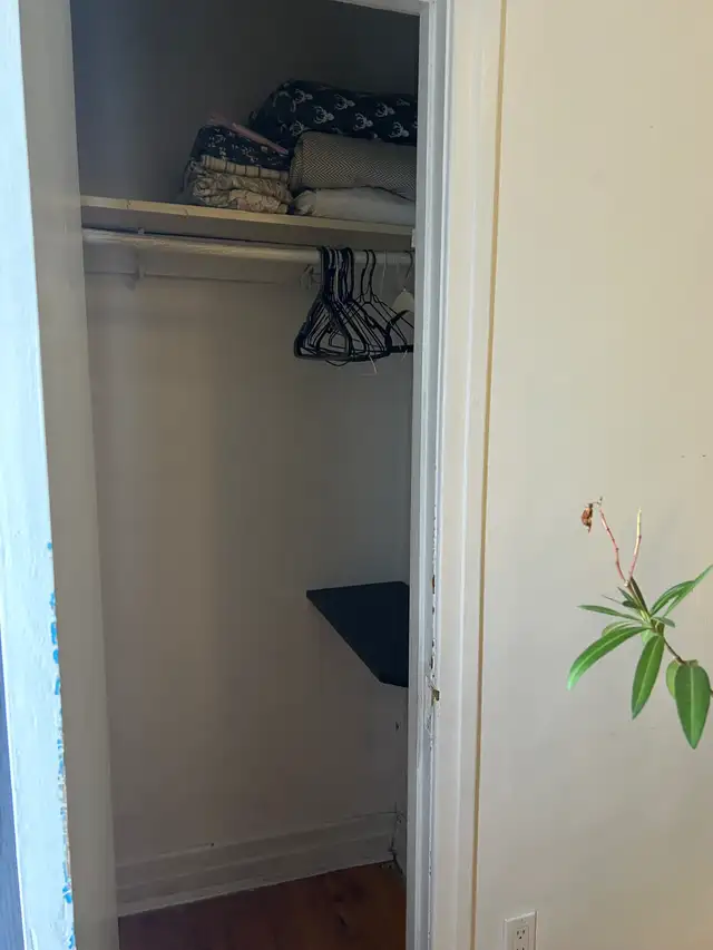 1 ou 2 chambres dans 5 1/2 coloc mixte in Long Term Rentals in City of Montréal - Image 7