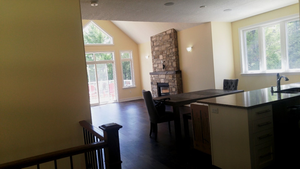 Beautiful Home on Lake Kashagawigamog for Rent 2