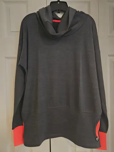 Size L sport top, View more