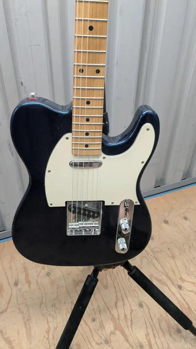 Guitare modèle télécaster in Guitars in West Island - Image 4