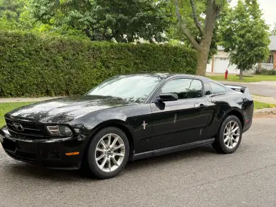 Ford mustang 2011 ,the car is in really good condition First owner since new Low kilometer 116xxxx k...