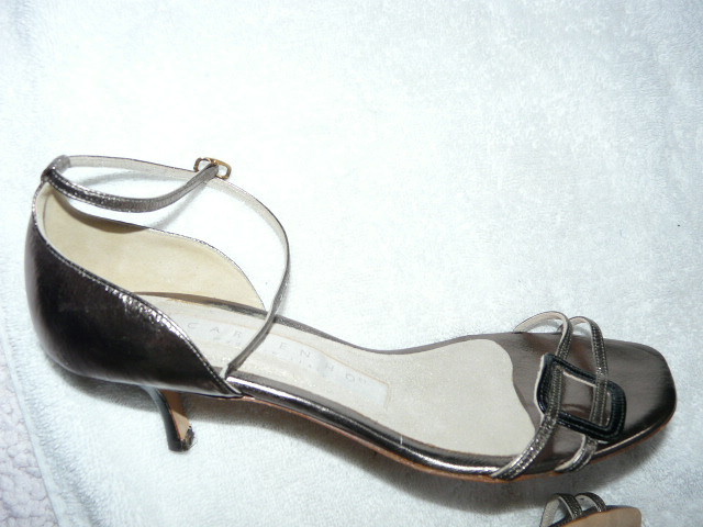 Ladies Designer Shoes and Sandals in Women's - Shoes in Mississauga / Peel Region - Image 4