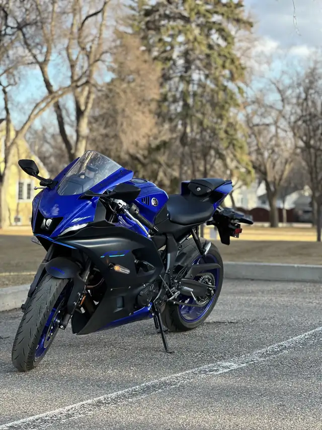 2023 Yamaha R7 in Sport Bikes in Regina - Image 4