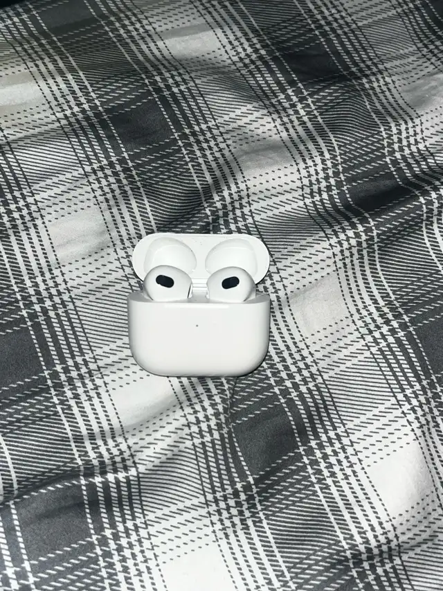 airpods 3 in Headphones in Lethbridge - Image 2