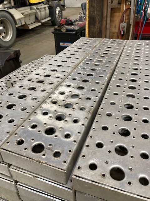 Truck or Fuel Tank Side Steps in Other in St. Albert - Image 3