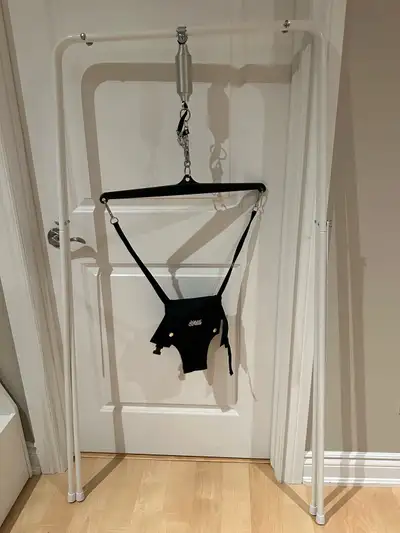 Mint condition. Only used less than ten times. Can deliver.