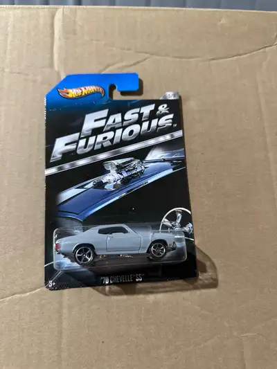 Hot Wheels 2013 Walmart Exclusive Fast and Furious 5/8 '70 Chevelle SS crease top left corner (A)