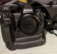 Nikon z9 mirrorless camera body - like new