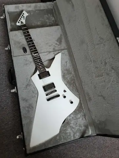 (Like New) ESP LTD James Hetfield Snakebyte, View more