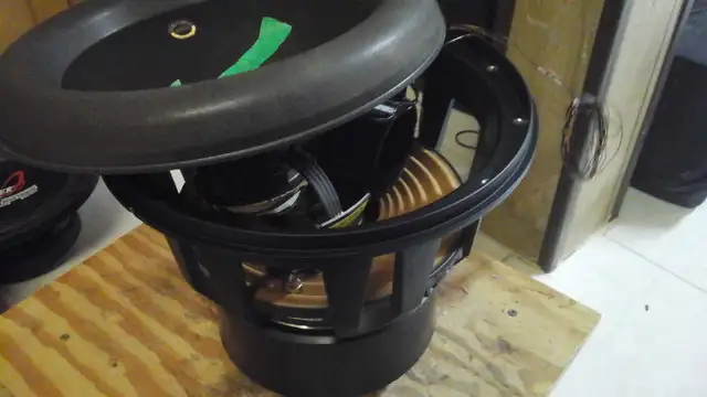 SPEAKER REPAIR SPECIALIST  in Speakers in City of Toronto - Image 9