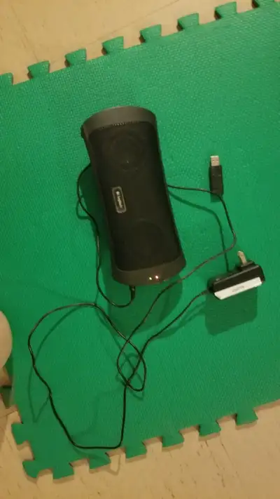 Logitech Wireless dongle Bluetooth Speaker Z515, View more