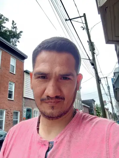 Homme a tout faire / HANDYMAN Service, View more