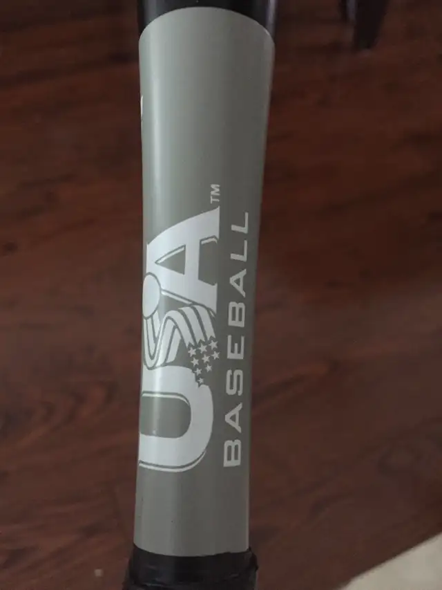 helmets/gloves/bat-new in Baseball & Softball in City of Toronto - Image 8