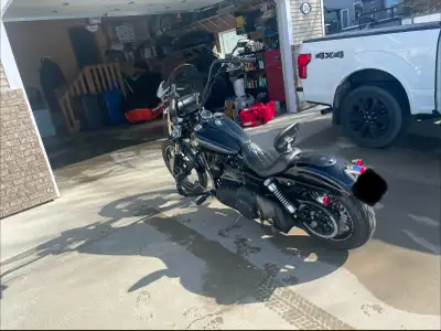 Selling my 2013 HD Wideglide FXDWG 103 cu in engine Stage 2 Heavy Breather Intake EFI Super Tuner V&...