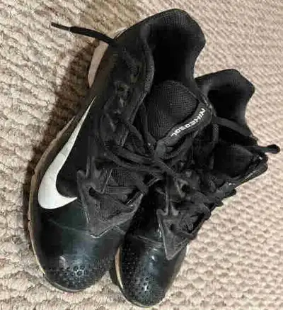 ***If you’re reading this ad, the item is available.*** Used cleats with lots of tread left.