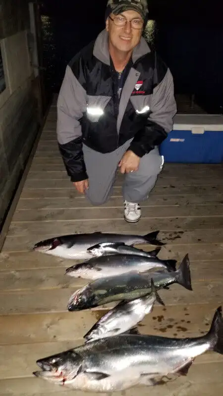 Salmon Catcher Fishing 4 hrs $380, up to 4 fisherman special62864364467714121