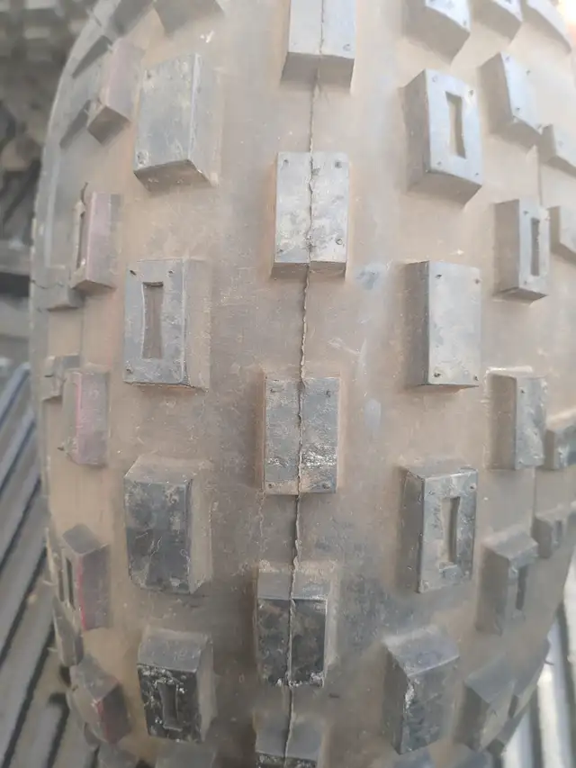 (4) Pneus de VTT Neuf ou de Petite Remorque Hors Route,21x7.00-1 in Tires & Rims in Lanaudière - Image 5
