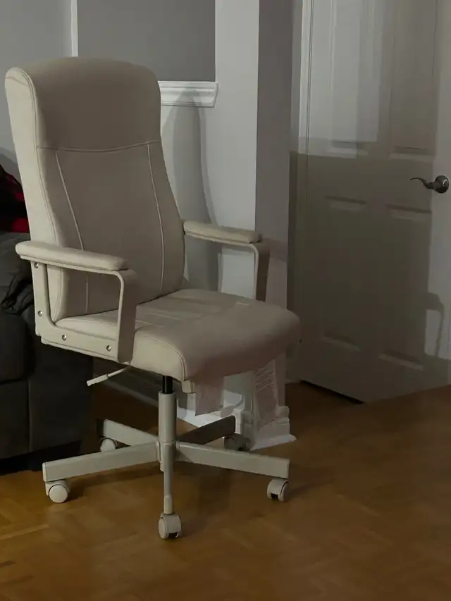 office chair in Chairs & Recliners in Markham / York Region - Image 2