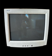 17” Acer CRT Monitor