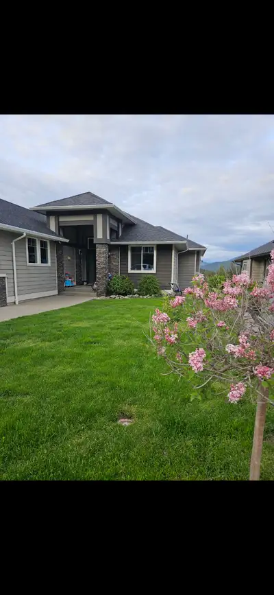 Available August 1st or 15th! This beautiful Home offers 3 bedrooms 2 bathrooms + 1 den and possible...