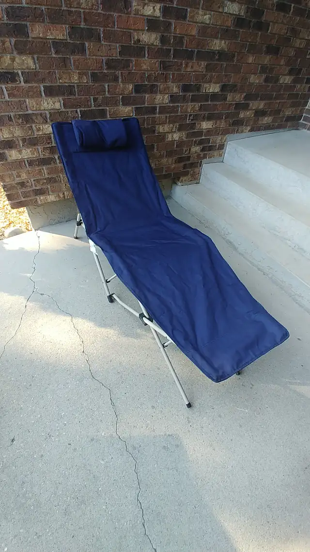 FOLDING OUTDOOR CAMPING CHAIRS in Patio & Garden Furniture in Regina - Image 5