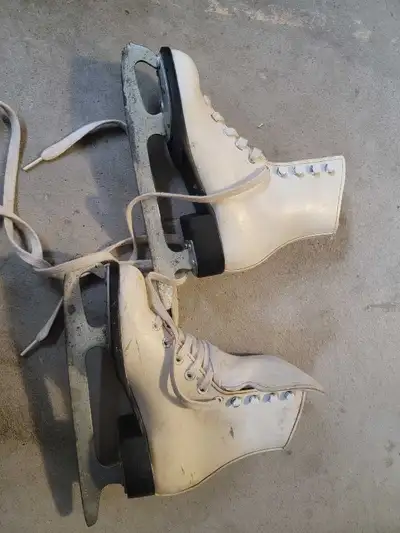 Figure Skates, View more